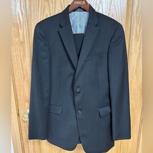 Tommy Hilfiger men suit 38R jacket and pants
